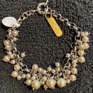 Perch pearl festive bracelet